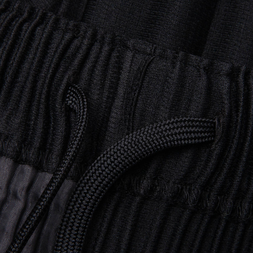 Basics Pleated Pants - Black