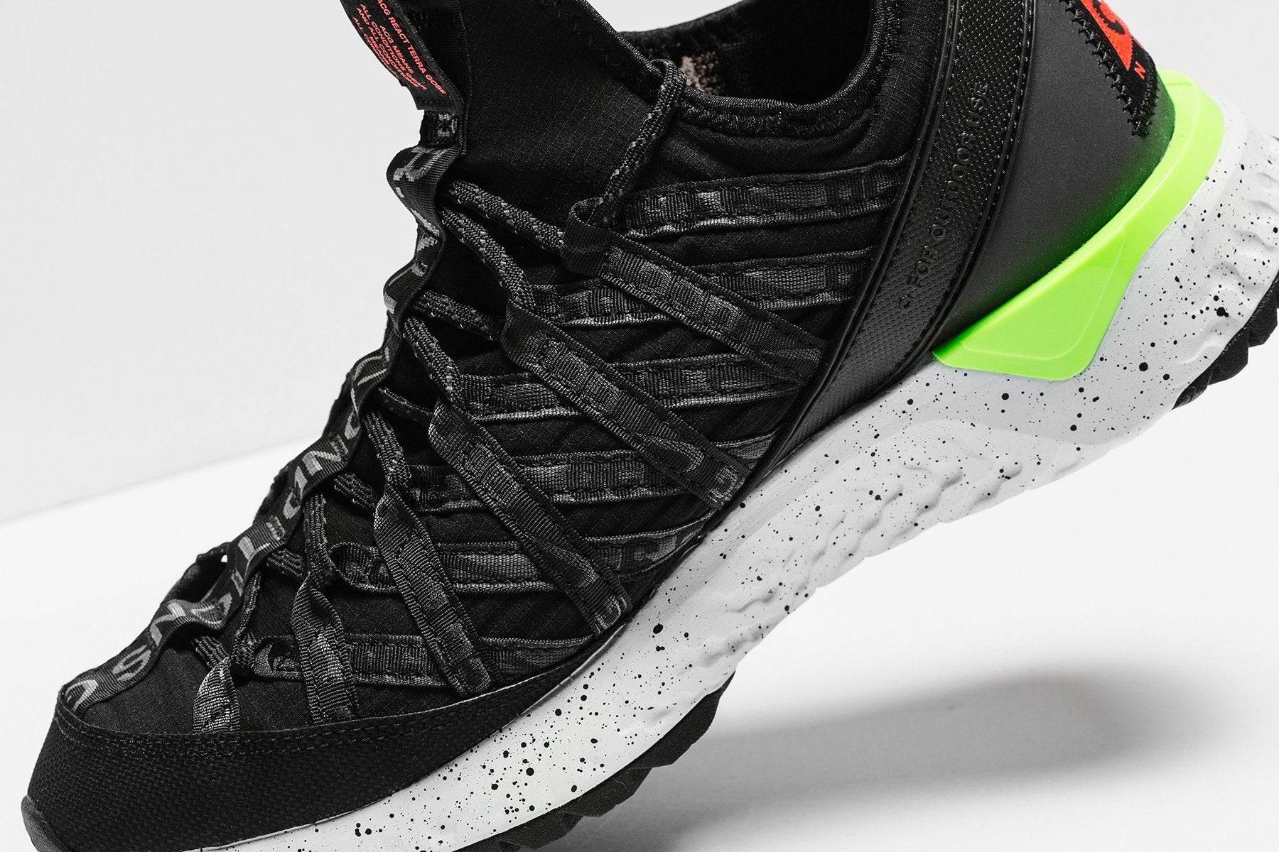 ACG React Terra Gobe - Ridgerock/Flash Crimson